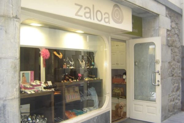 Screenshot_2025-12-11-17-49-22-485_com.facebook.katana - zaloa Arrasate